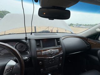 2017 INFINITI QX80 - Interior Full Dashboard Image